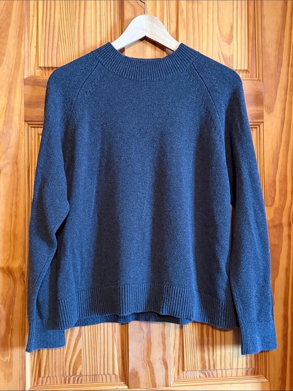 Quince 100% Organic Cotton Classic Crewneck Women's Sweater in Charcoal Gray